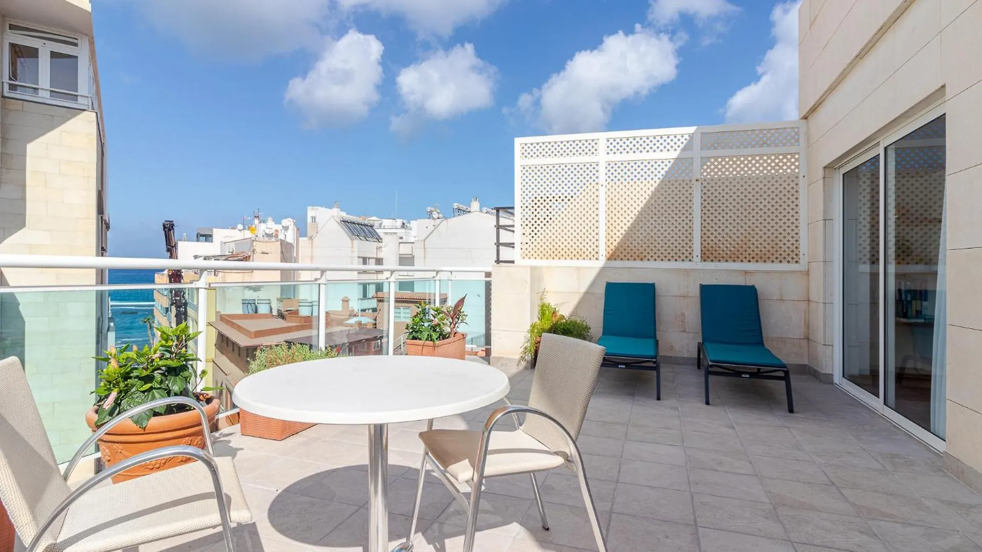 Espectacular Atico Con Terraza A 50 Mt Playa Canteras Las Palmas de Gran Canaria